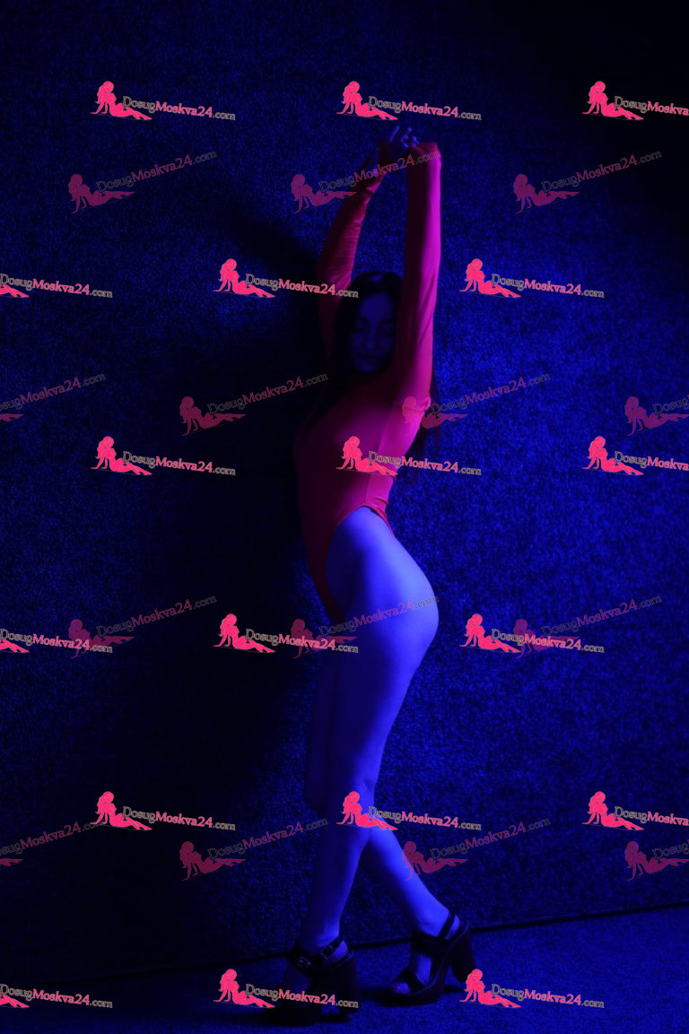 Проститутка Фрея - грудь 2, рост 160 см, вес 47 кг, цвет волос Брюнетки, национальность Русские, Славянки