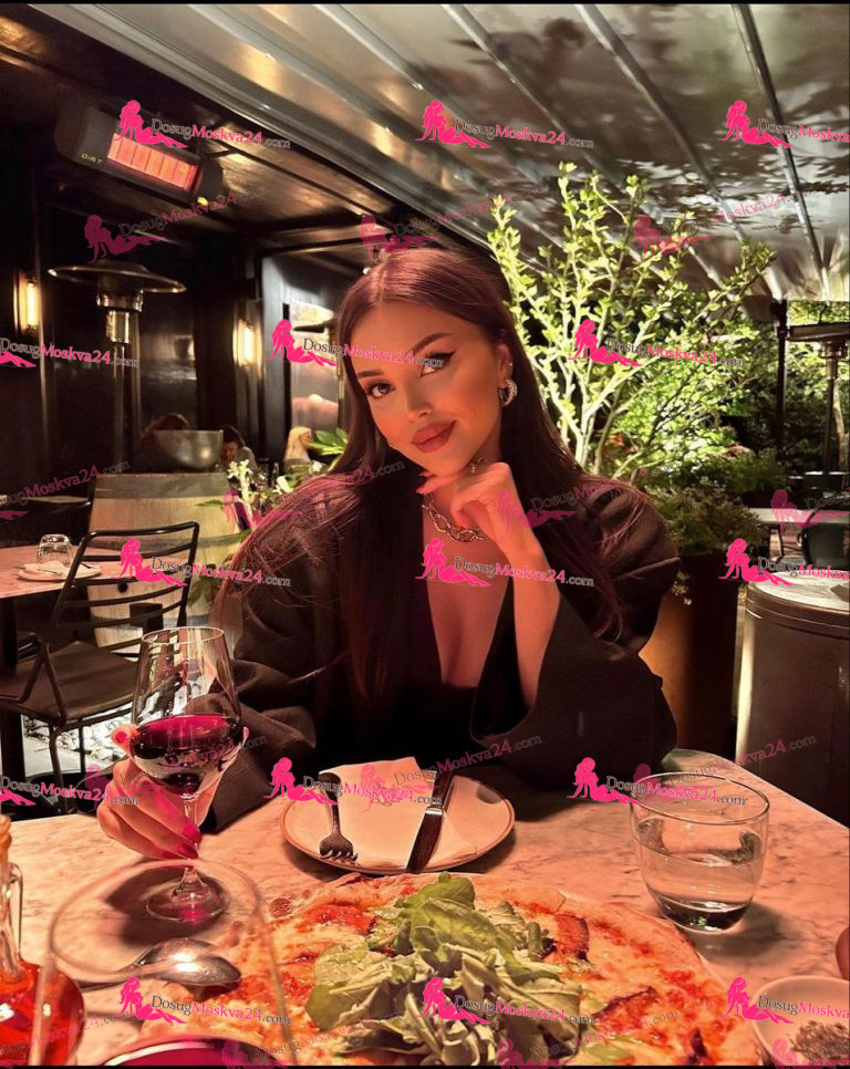 Проститутка Валерия - грудь 2.5, рост 173 см, вес 57 кг, цвет волос Шатенки, национальность Русские, Славянки