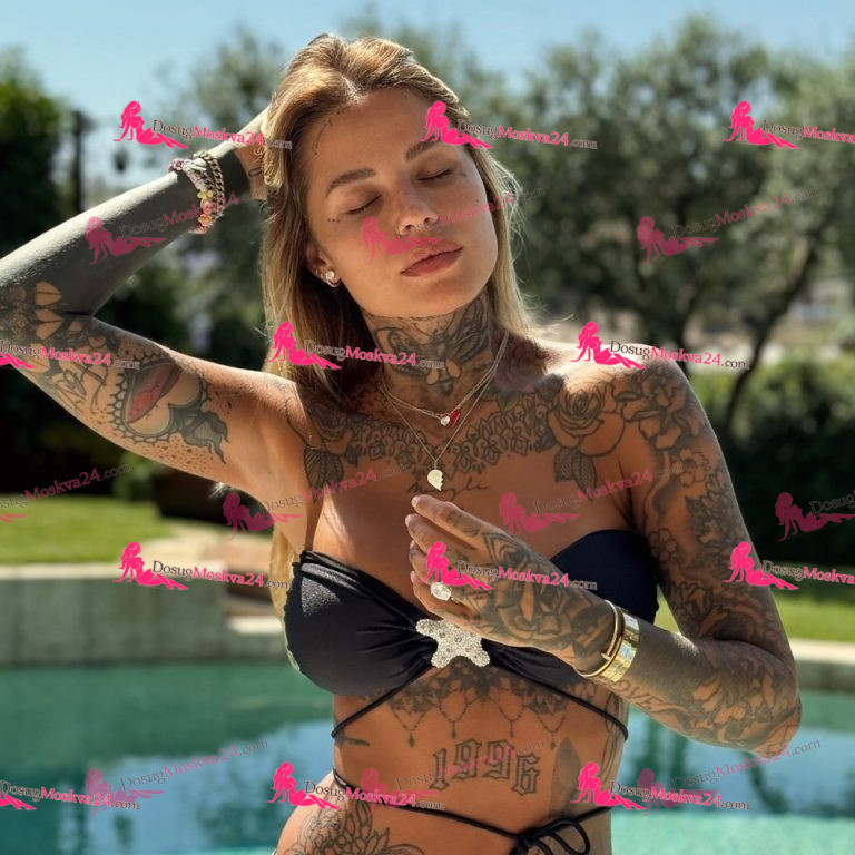 Проститутка Слава - грудь 3, рост 170 см, вес 65 кг, цвет волос Шатенки, национальность Русские, Славянки