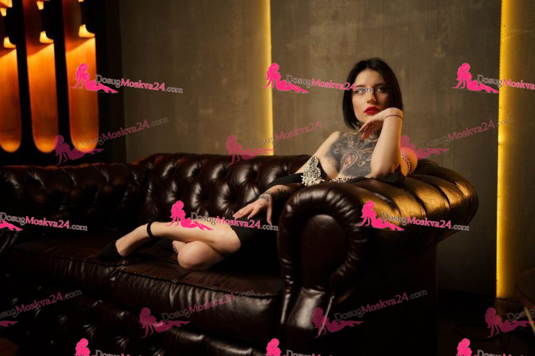 Проститутка Ксения - грудь 2.5, рост 167 см, вес 47 кг, цвет волос Брюнетки, национальность Русские, Славянки