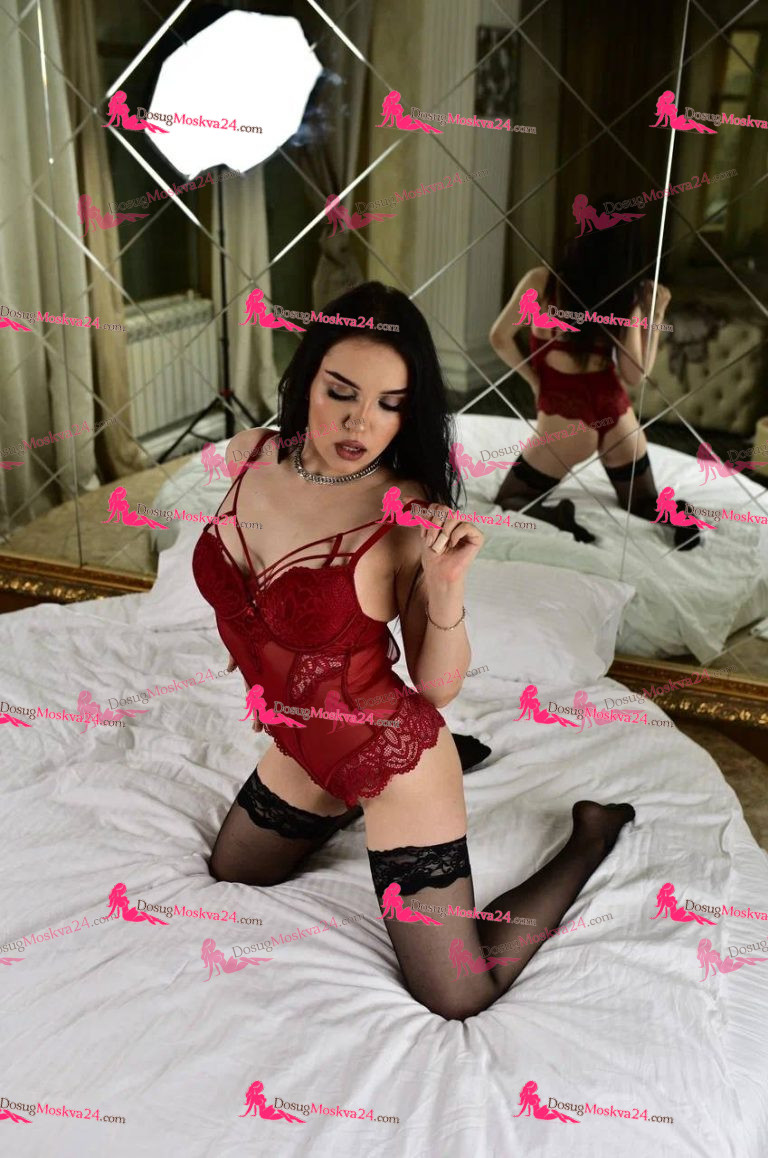 Проститутка Кэрри - грудь 2, рост 167 см, вес 57 кг, цвет волос Блондинки, национальность Русские, Славянки