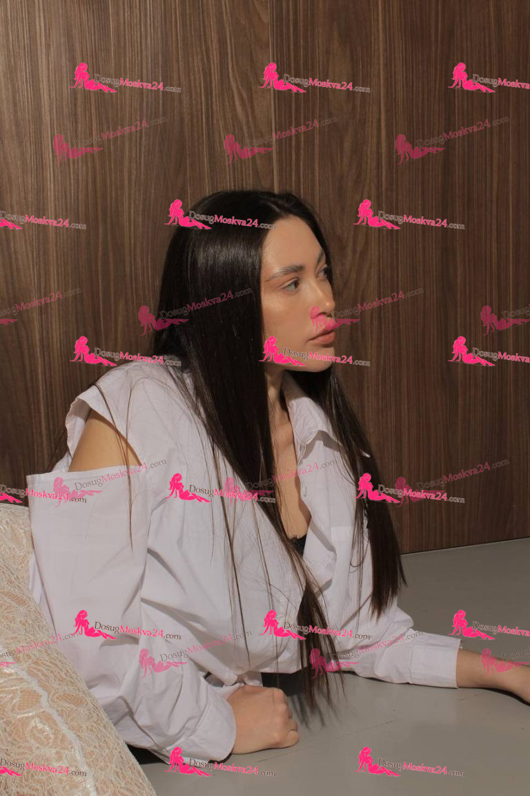 Проститутка Власта - грудь 1, рост 170 см, вес 53 кг, цвет волос Шатенки, национальность Русские, Славянки