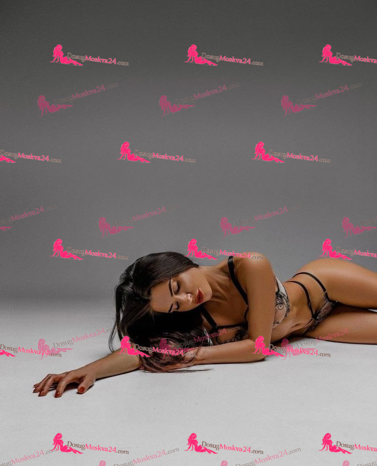 Проститутка Мэй - грудь 4, рост 164 см, вес 50 кг, цвет волос Шатенки, национальность Русские, Славянки