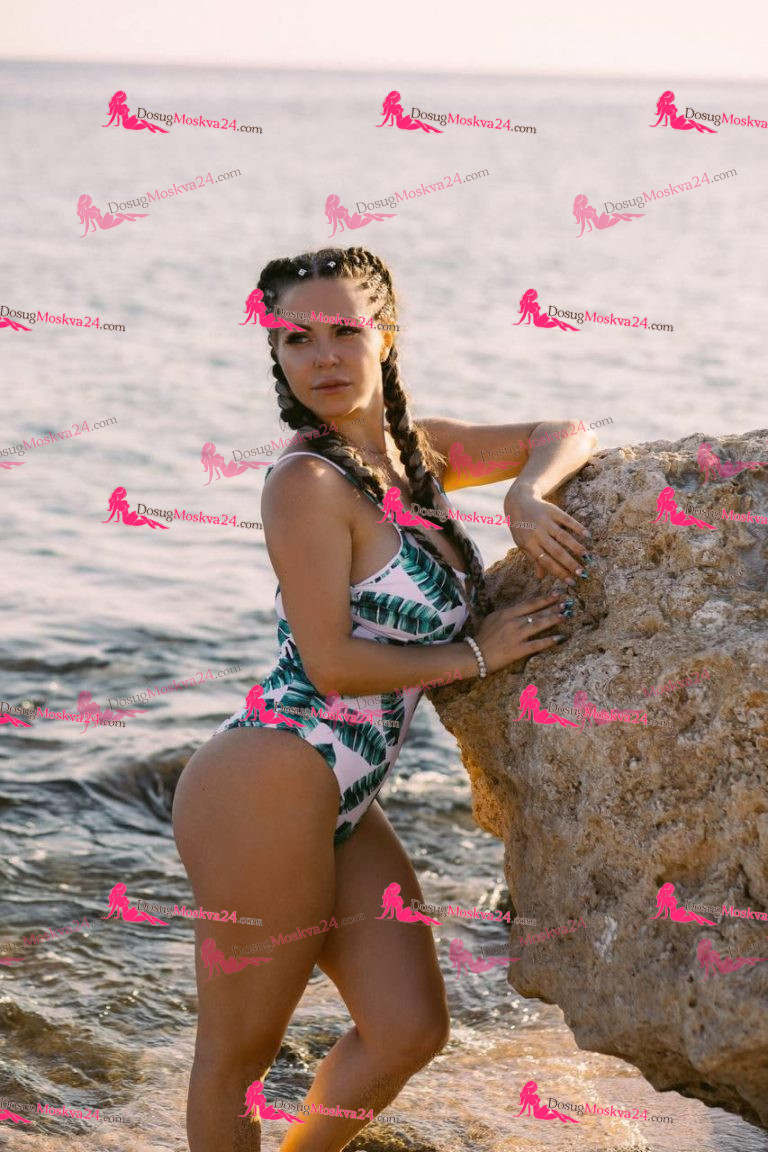 Проститутка Глория - грудь 4, рост 156 см, вес 53 кг, цвет волос Шатенки, национальность Русские, Славянки