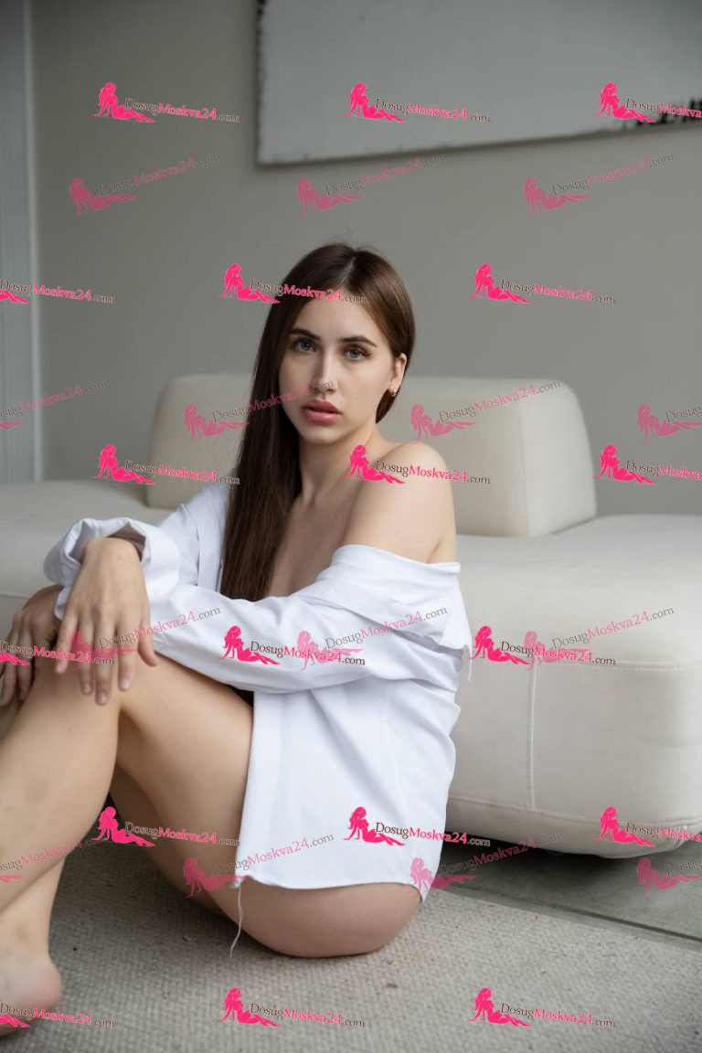 Проститутка Лола - грудь 2, рост 168 см, вес 52 кг, цвет волос Брюнетки, Рыжие, национальность Русские, Славянки