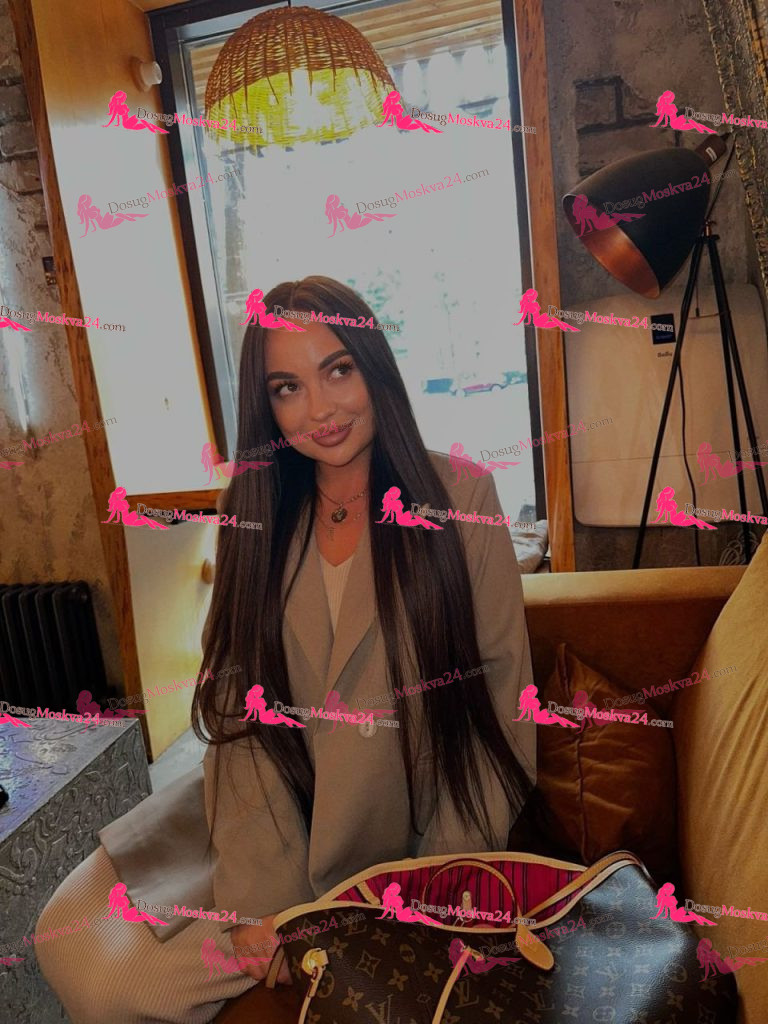 Проститутка Лео - грудь 2.5, рост 162 см, вес 57 кг, цвет волос Шатенки, национальность Русские, Славянки