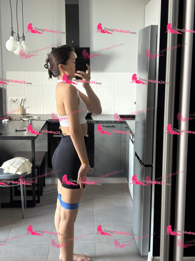 Проститутка Лейла - грудь 1, рост 168 см, вес 60 кг, цвет волос Шатенки, национальность Русские, Славянки