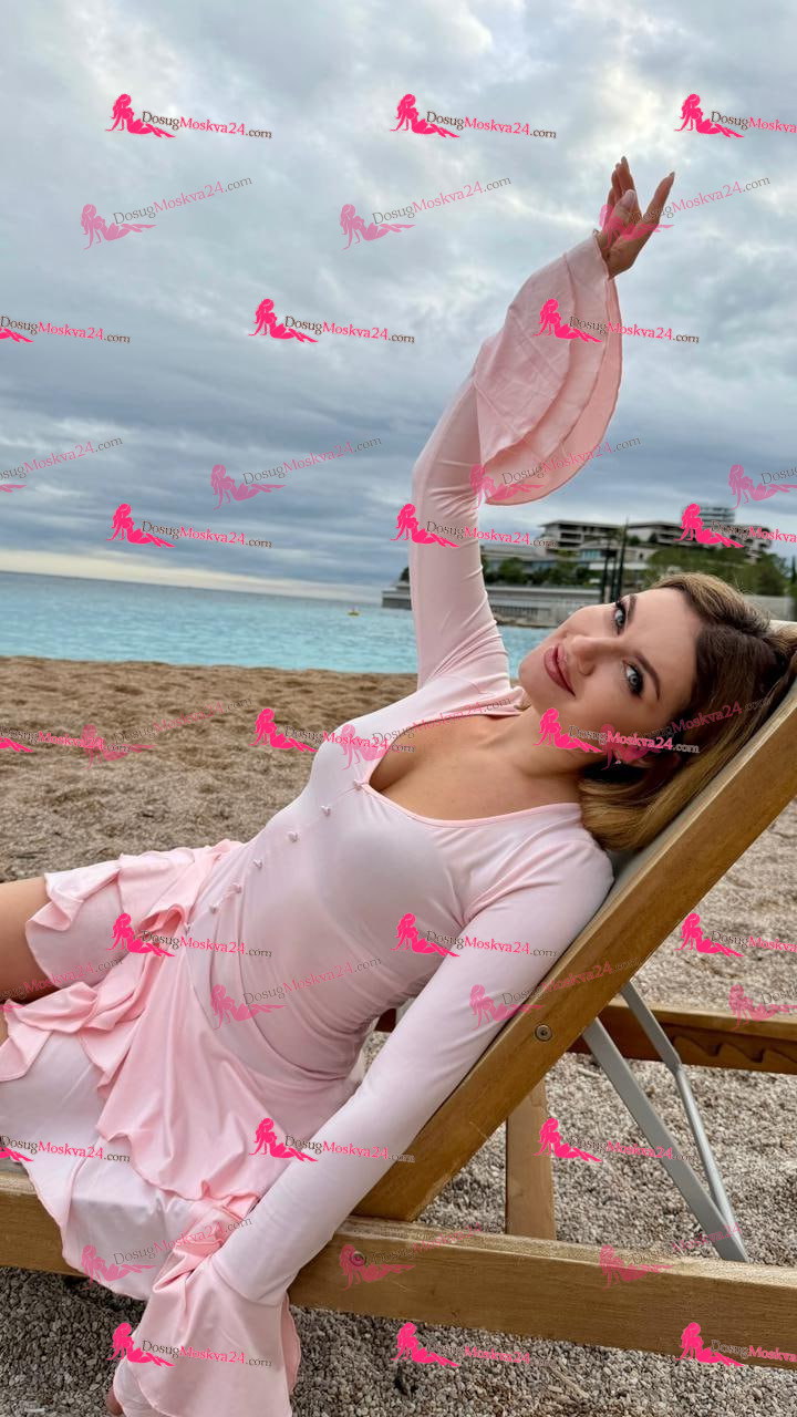 Проститутка Джони - грудь 2, рост 165 см, вес 54 кг, цвет волос Шатенки, национальность Русские, Славянки