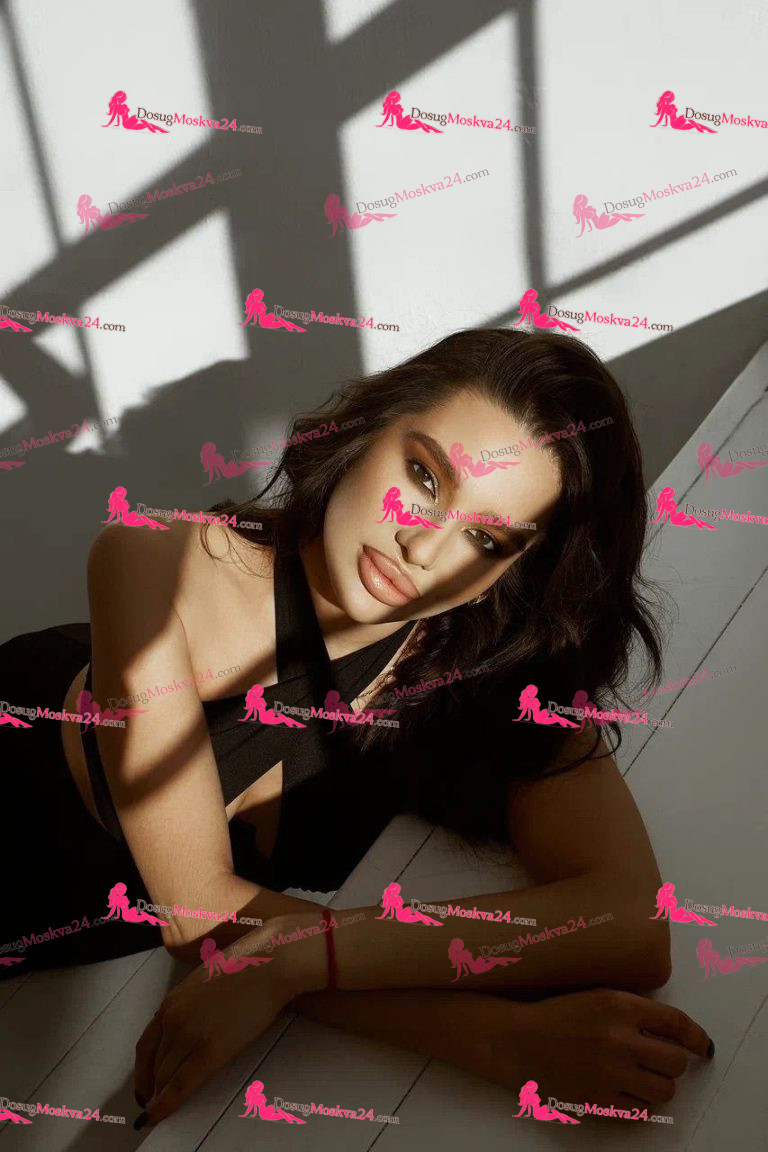 Проститутка Венера - грудь 3, рост 168 см, вес 57 кг, цвет волос Шатенки, национальность Русские, Славянки