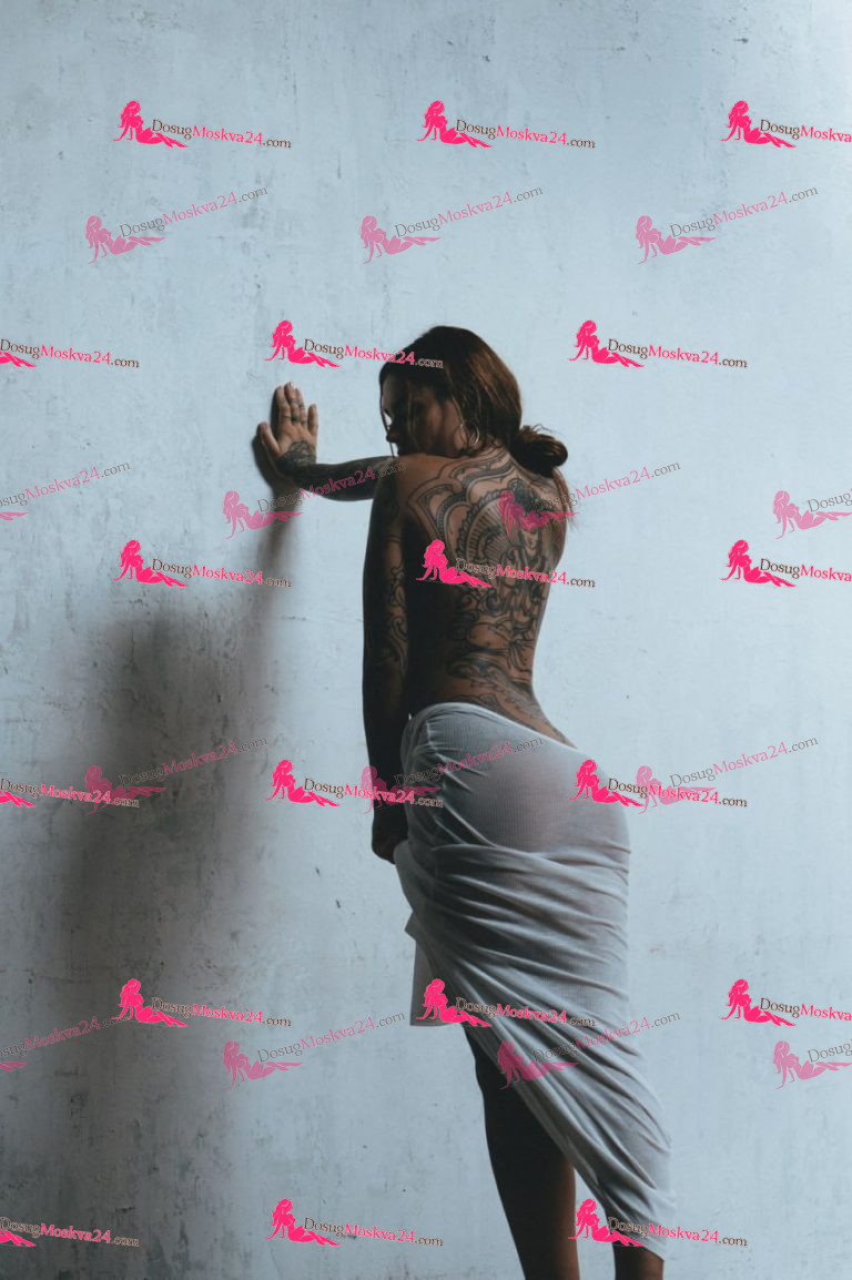 Проститутка Слава - грудь 3, рост 170 см, вес 65 кг, цвет волос Шатенки, национальность Русские, Славянки