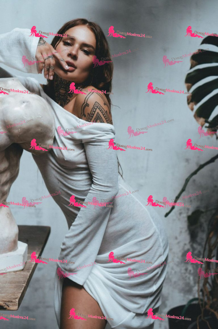 Проститутка Слава - грудь 3, рост 170 см, вес 65 кг, цвет волос Шатенки, национальность Русские, Славянки