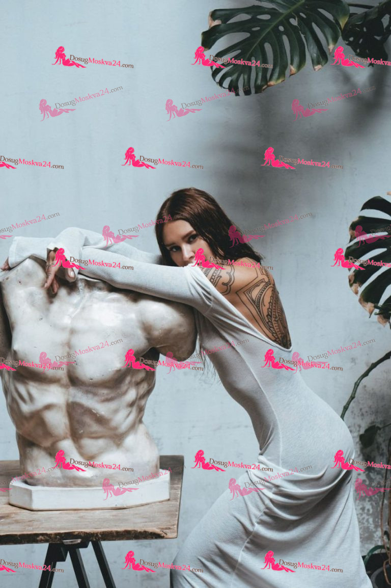 Проститутка Слава - грудь 3, рост 170 см, вес 65 кг, цвет волос Шатенки, национальность Русские, Славянки