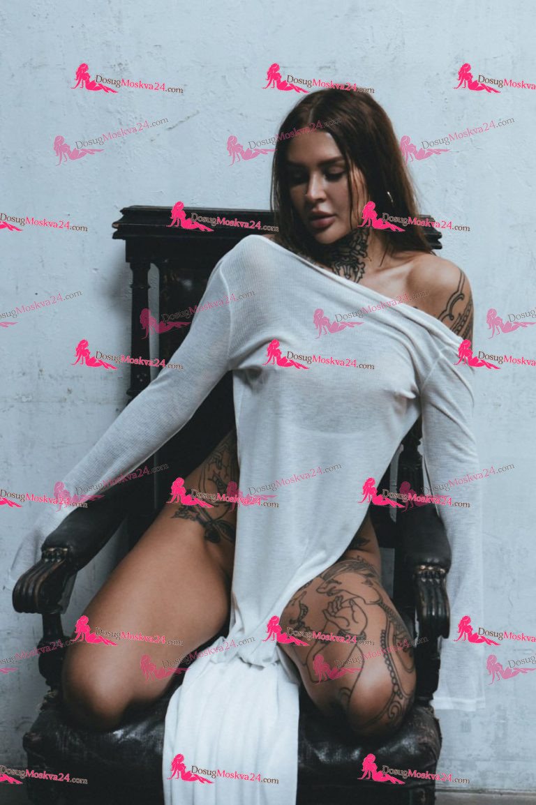 Проститутка Слава - грудь 3, рост 170 см, вес 65 кг, цвет волос Шатенки, национальность Русские, Славянки