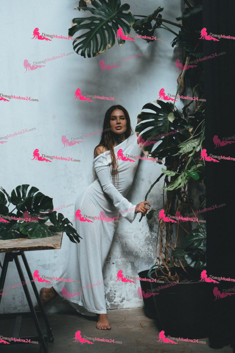 Проститутка Слава - грудь 3, рост 170 см, вес 65 кг, цвет волос Шатенки, национальность Русские, Славянки