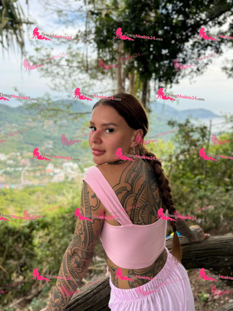 Проститутка Слава - грудь 3, рост 170 см, вес 65 кг, цвет волос Шатенки, национальность Русские, Славянки