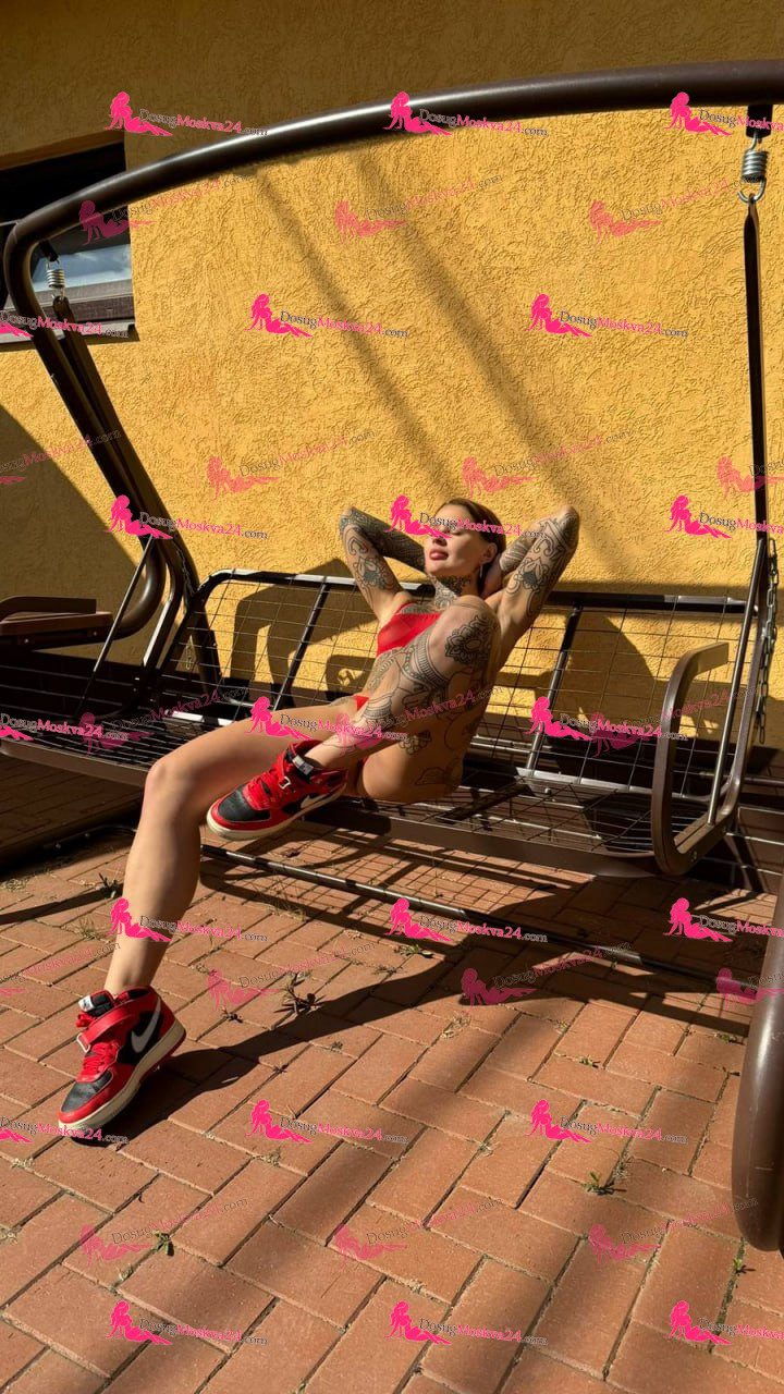 Проститутка Слава - грудь 3, рост 170 см, вес 65 кг, цвет волос Шатенки, национальность Русские, Славянки