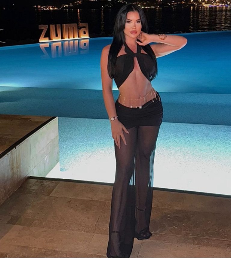 Проститутка Нора - грудь 2, рост 165 см, вес 54 кг, цвет волос Шатенки, национальность Славянки