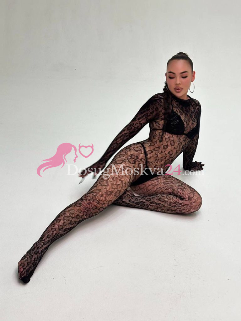 Проститутка Дина - грудь 2, рост 158 см, вес 60 кг, цвет волос Брюнетки, национальность Негритянки