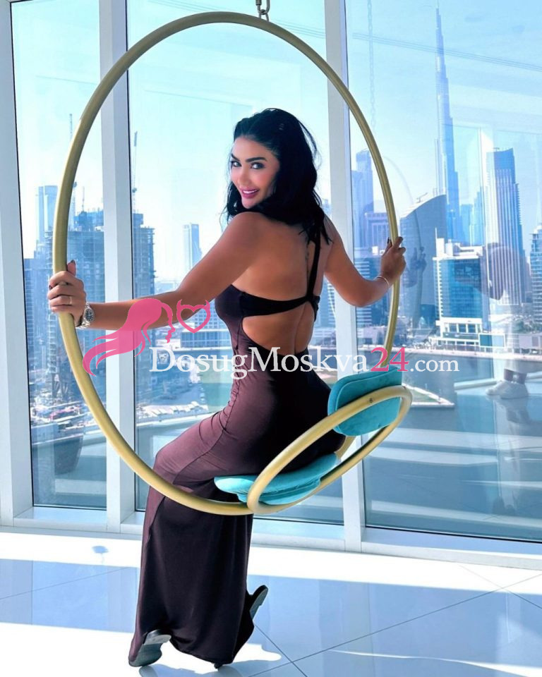 Проститутка Avrora - грудь 3, рост 165 см, вес 52 кг, цвет волос Брюнетки, национальность Славянки