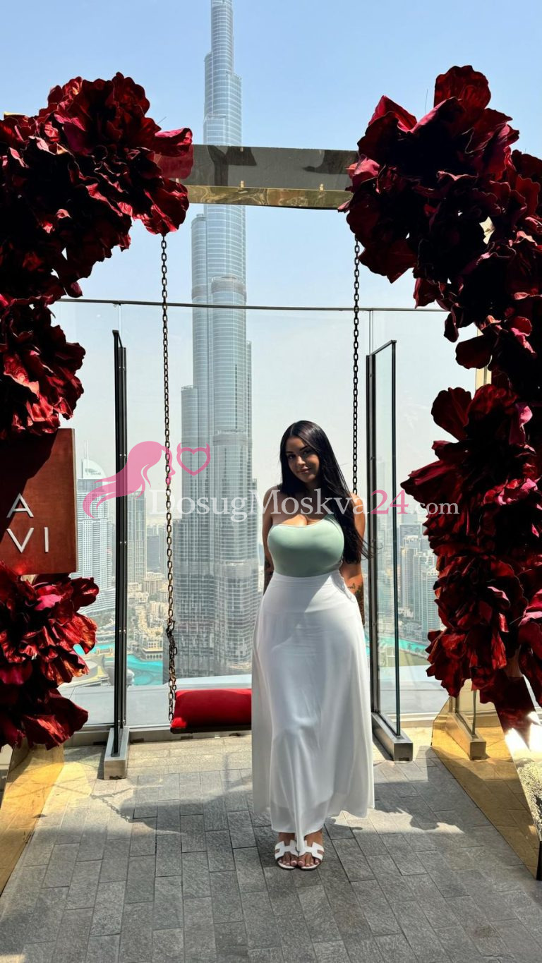 Проститутка Джой - грудь 4, рост 174 см, вес 70 кг, цвет волос Шатенки, национальность Славянки