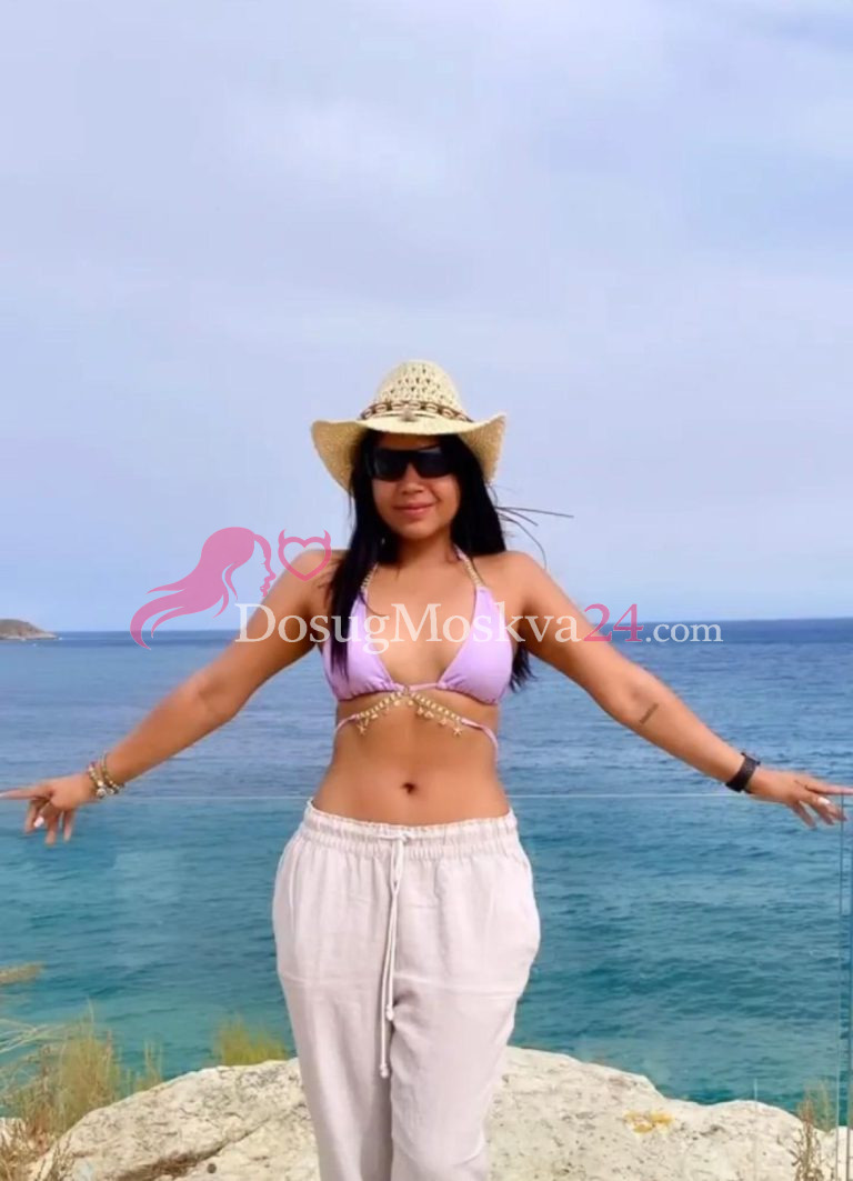 Проститутка Изида - грудь 3, рост 170 см, вес 75 кг, цвет волос Шатенки, национальность Славянки