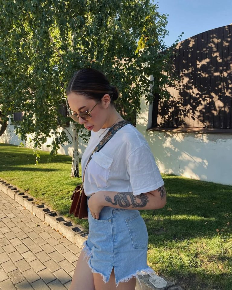 Проститутка Наталья - грудь 1, рост 169 см, вес 57 кг, цвет волос Шатенки, национальность Славянки