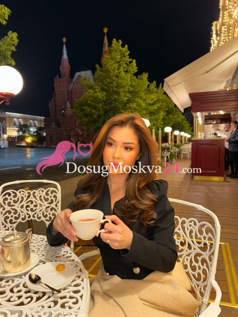 Проститутка Di - грудь 2, рост 163 см, вес 44 кг, цвет волос Брюнетки, национальность Славянки