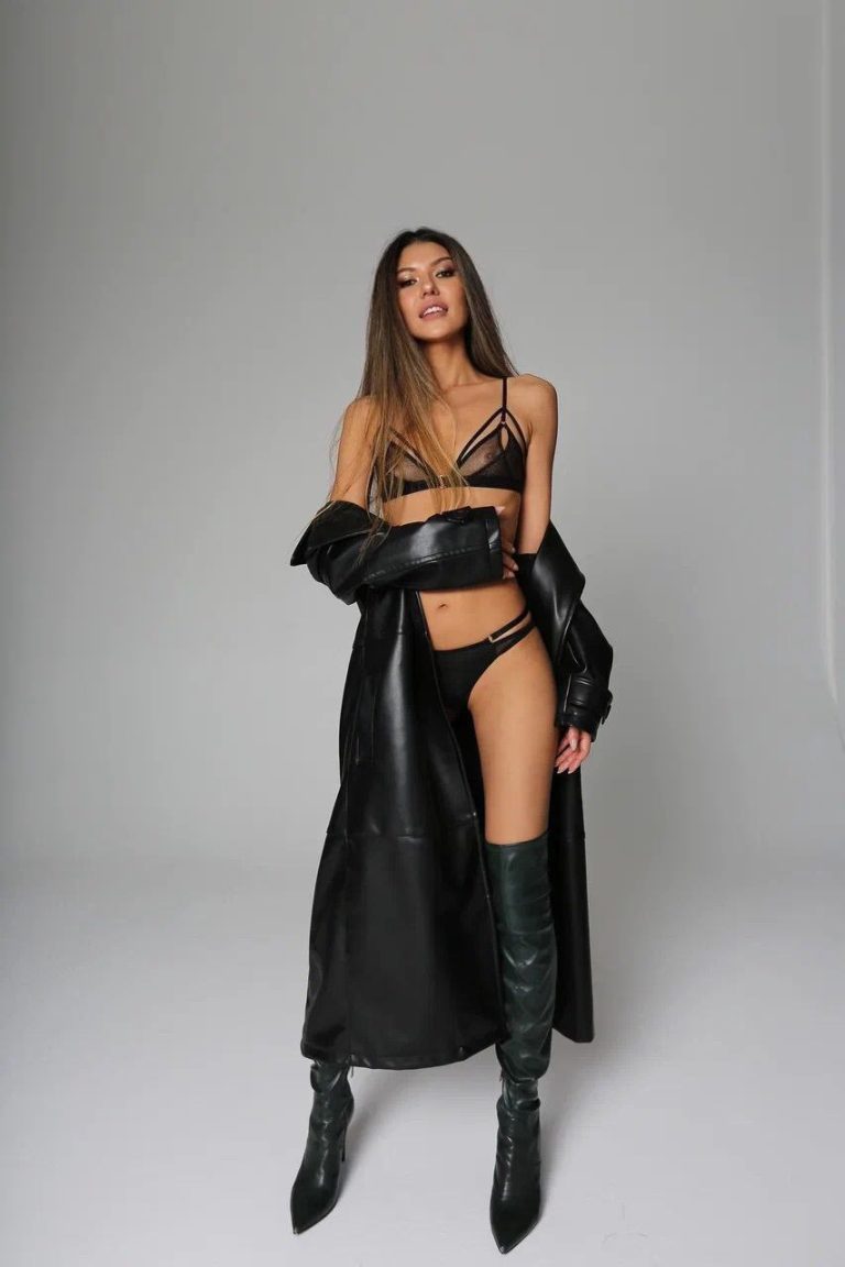 Проститутка Мия - грудь 2, рост 177 см, вес 55 кг, цвет волос Брюнетки, национальность Славянки