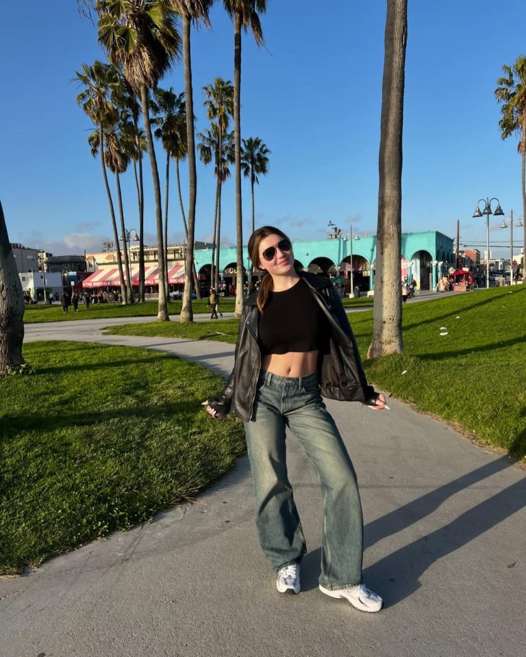 Проститутка Элоиза - грудь 2, рост 170 см, вес 58 кг, цвет волос Блондинки, национальность Славянки