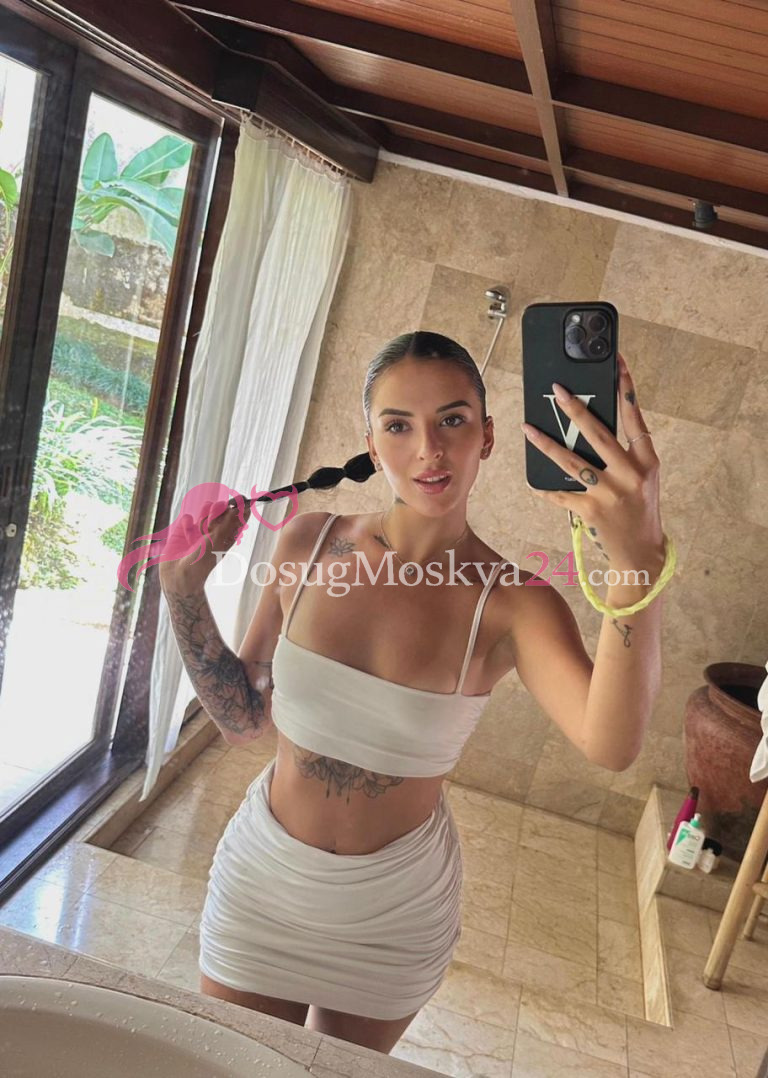 Проститутка Иссадора - грудь 2, рост 170 см, вес 60 кг, цвет волос Шатенки, национальность Славянки