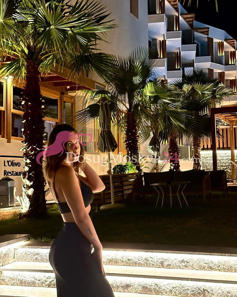 Проститутка Габриэлла - грудь 2, рост 174 см, вес 58 кг, цвет волос Шатенки, национальность Славянки