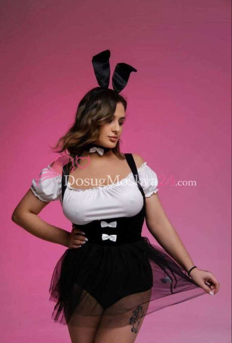 Проститутка Бренди - грудь 4, рост 165 см, вес 70 кг, цвет волос Брюнетки, национальность Славянки