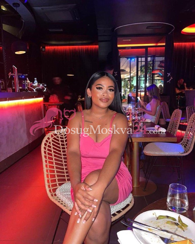 Проститутка Каталея - грудь 3, рост 165 см, вес 60 кг, цвет волос Шатенки, национальность Славянки