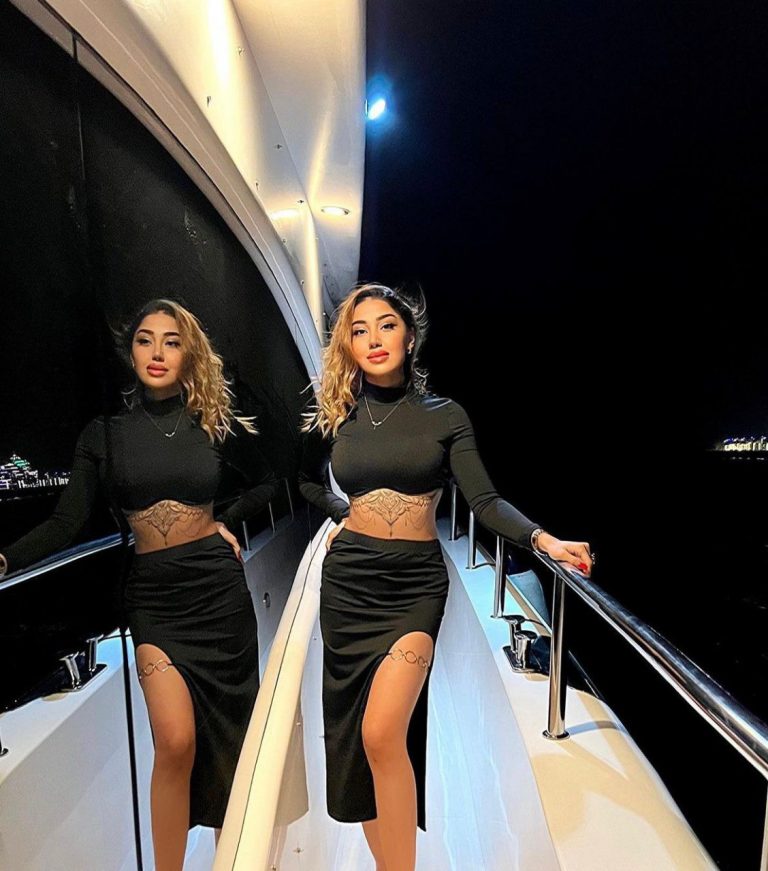 Проститутка Эрин - грудь 4, рост 170 см, вес 53 кг, цвет волос Брюнетки, национальность Славянки