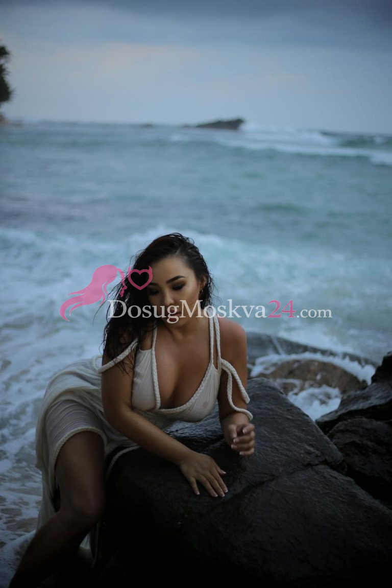 Проститутка Диди - грудь 3, рост 169 см, вес 50 кг, цвет волос Брюнетки, национальность Славянки