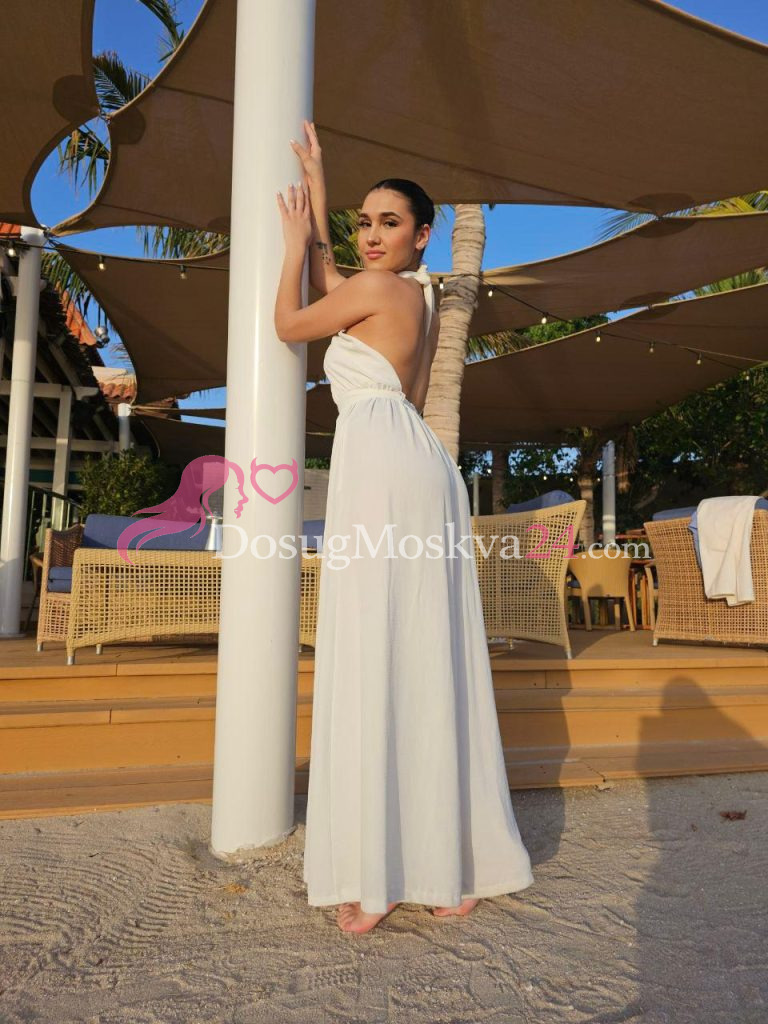 Проститутка Анабелл - грудь 2, рост 173 см, вес 55 кг, цвет волос Шатенки, национальность Славянки