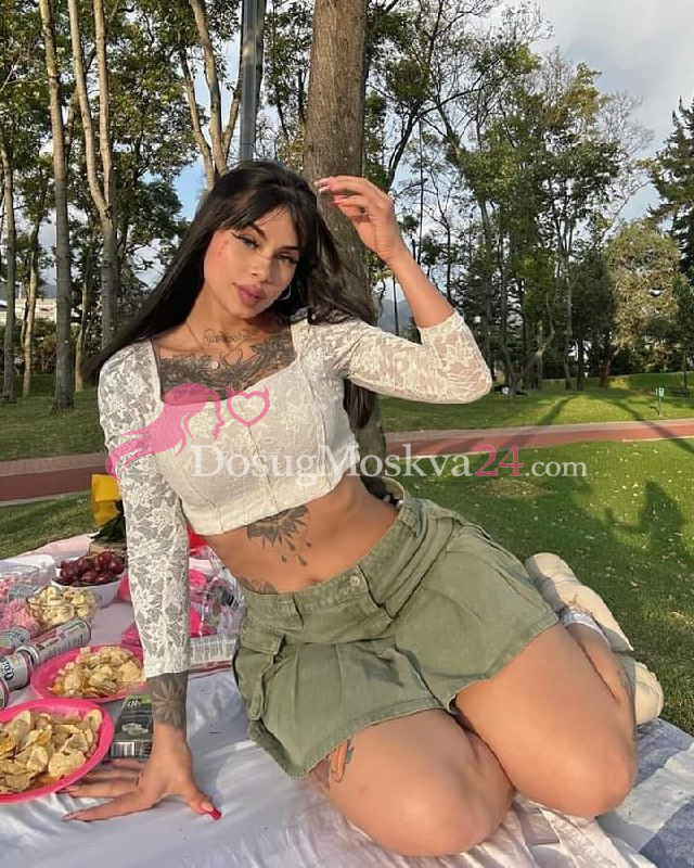 Проститутка Лим - грудь 3, рост 170 см, вес 72 кг, цвет волос Шатенки, национальность Негритянки