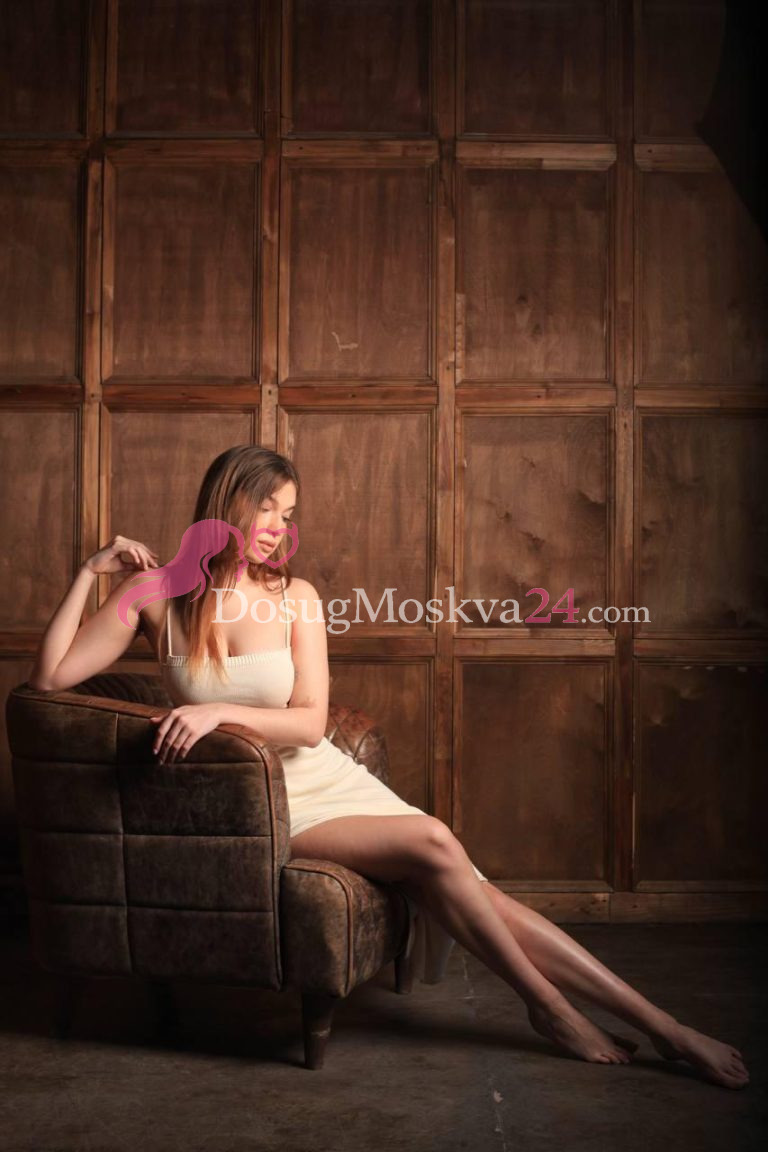 Проститутка Дженнифер - грудь 3, рост 174 см, вес 58 кг, цвет волос Брюнетки, национальность Славянки