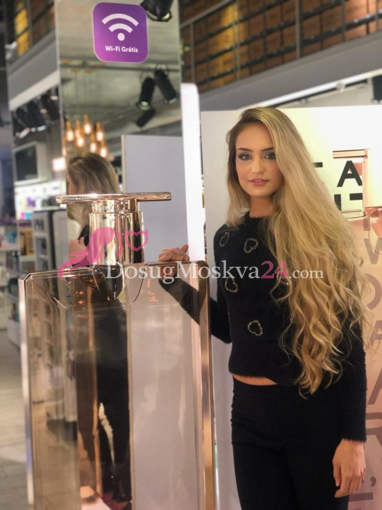 Проститутка Кэндис - грудь 2, рост 172 см, вес 56 кг, цвет волос Блондинки, национальность Славянки